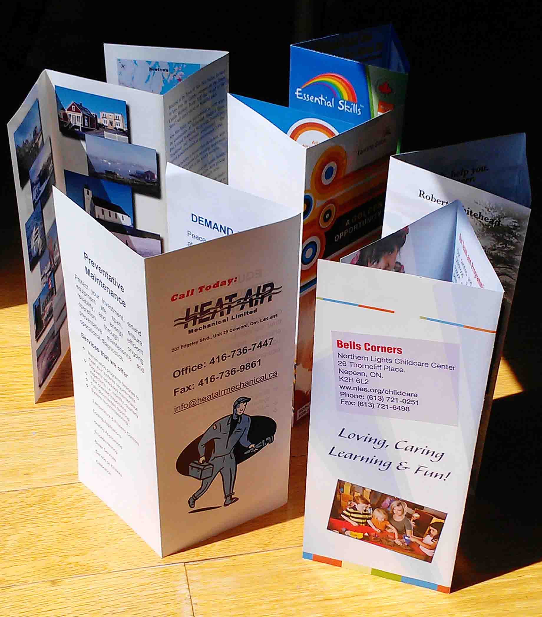 tri fold brochure